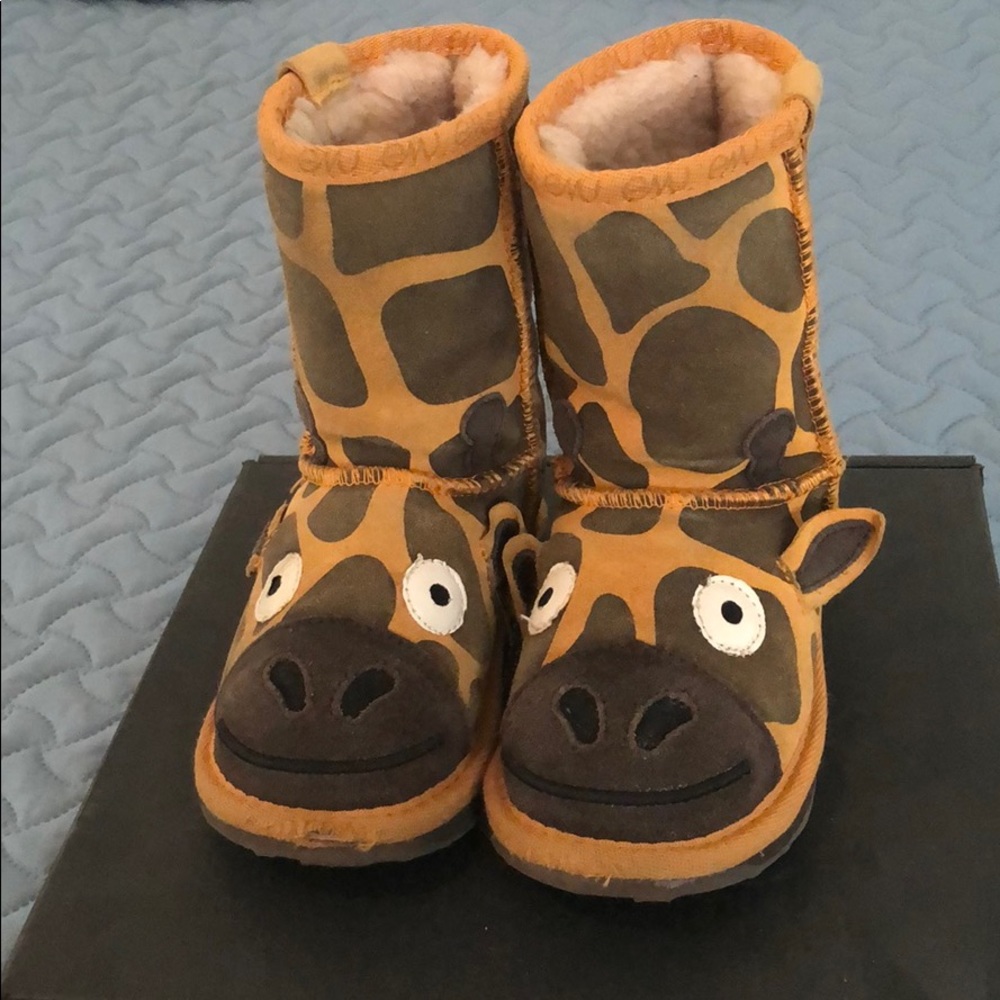Emu giraffe kids boots size K11